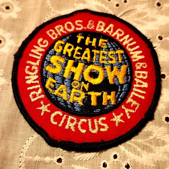 Vintage Ringling Bros & Barnum & Bailey Circus Patch - Picture 1 of 2